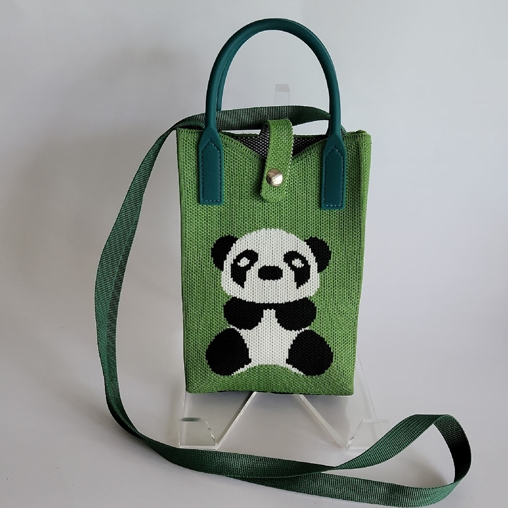 GREEN-PANDA PATTERNED KNITTED CROSSBODY BAG